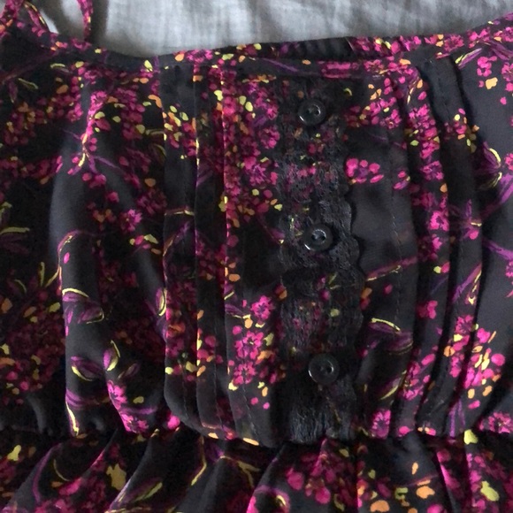 long flowy top - Picture 2 of 4